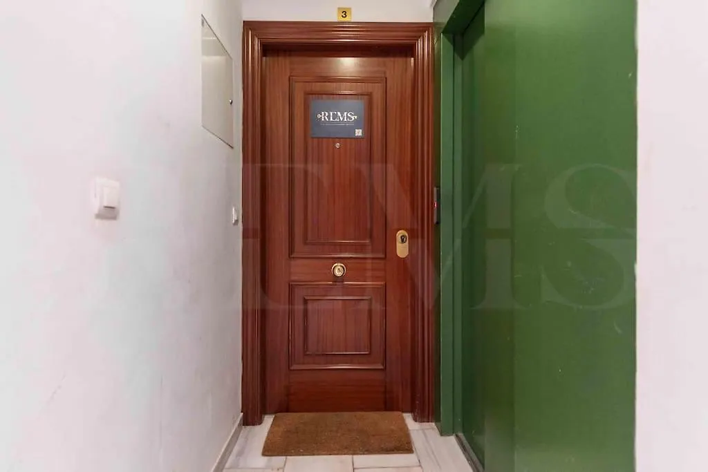 Cozy Apartment Near Plaza De La Merced By Rems 马拉加 西班牙