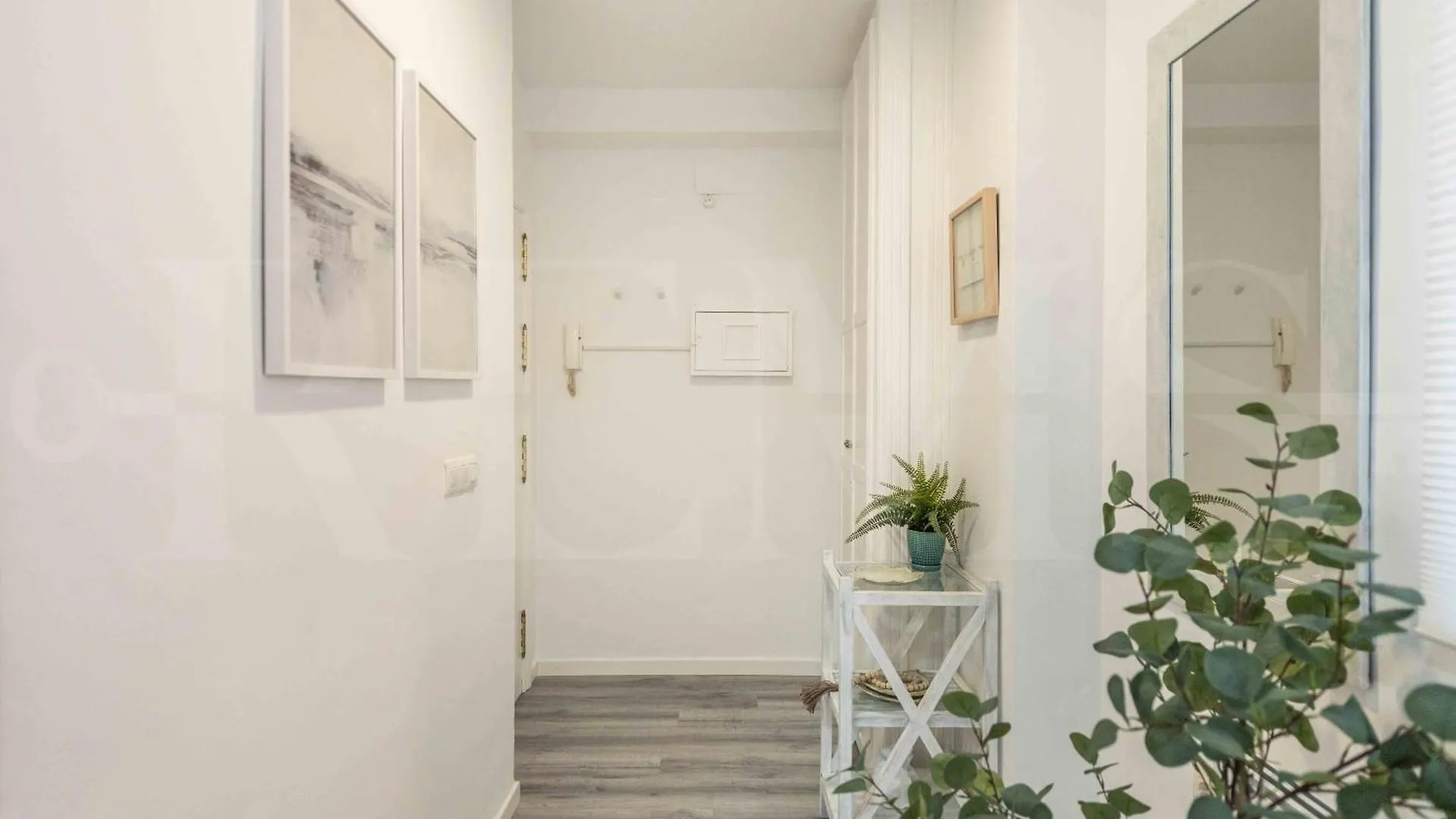 Cozy Apartment Near Plaza De La Merced By Rems مالقة