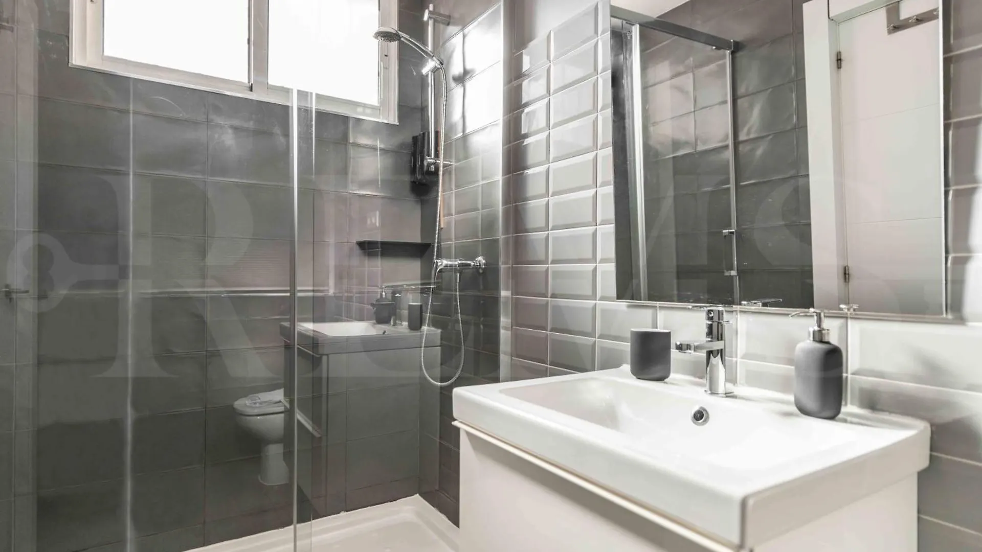 Cozy Apartment Near Plaza De La Merced By Rems مالقة