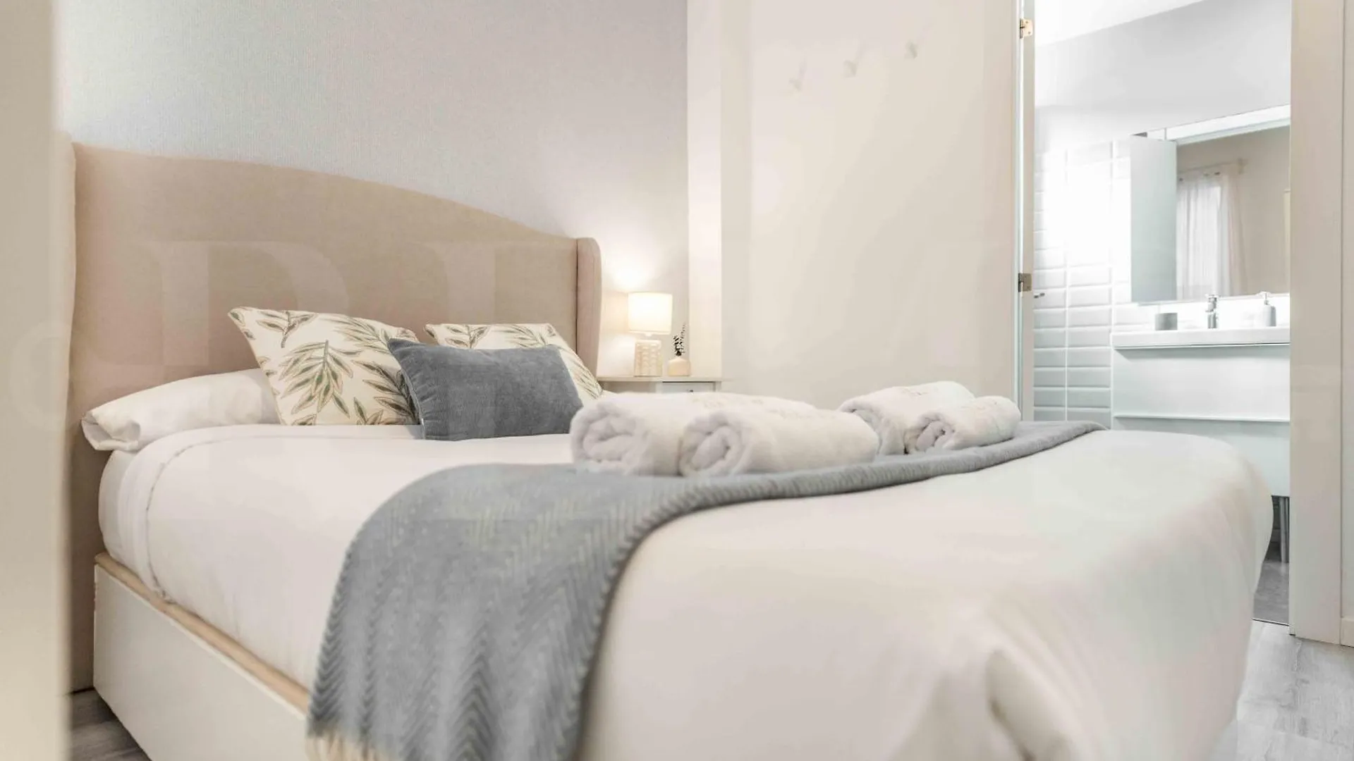 Cozy Apartment Near Plaza De La Merced By Rems مالقة
